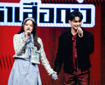 “แบงค์ ศรราม - โมบาย พิมรภัส” เสิร์ฟความฟินเต็มอิ่ม! ยกเวทีลิเกแสดงกลางเมือง “เพชรประกายซีรีส์” จัดงาน “เพชรประกาย รักส่องใจ Final Episode”
